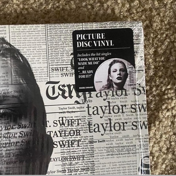 Taylor swift reputation vinyl - Picture 3 of 4